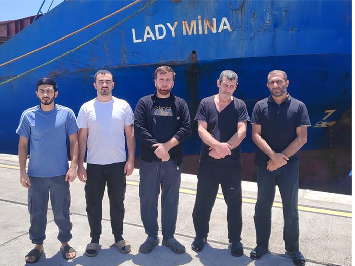 Lady Mina seafarers