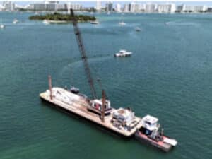 ∫iscayne Bay barge